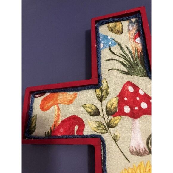 3 MCM Hand Made Painted Decorative Wooden Cross’s gnome and mushroom Design 70's - Picture 8 of 16